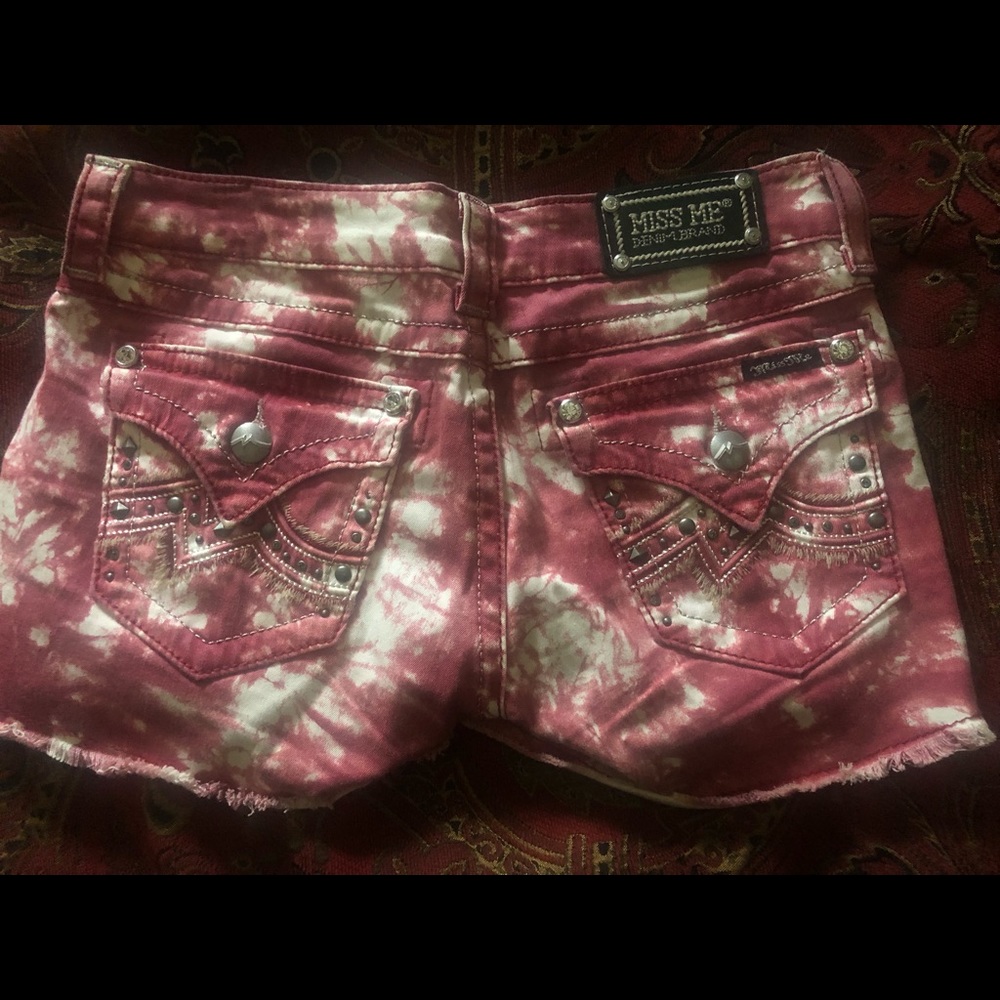 Cut off shorts